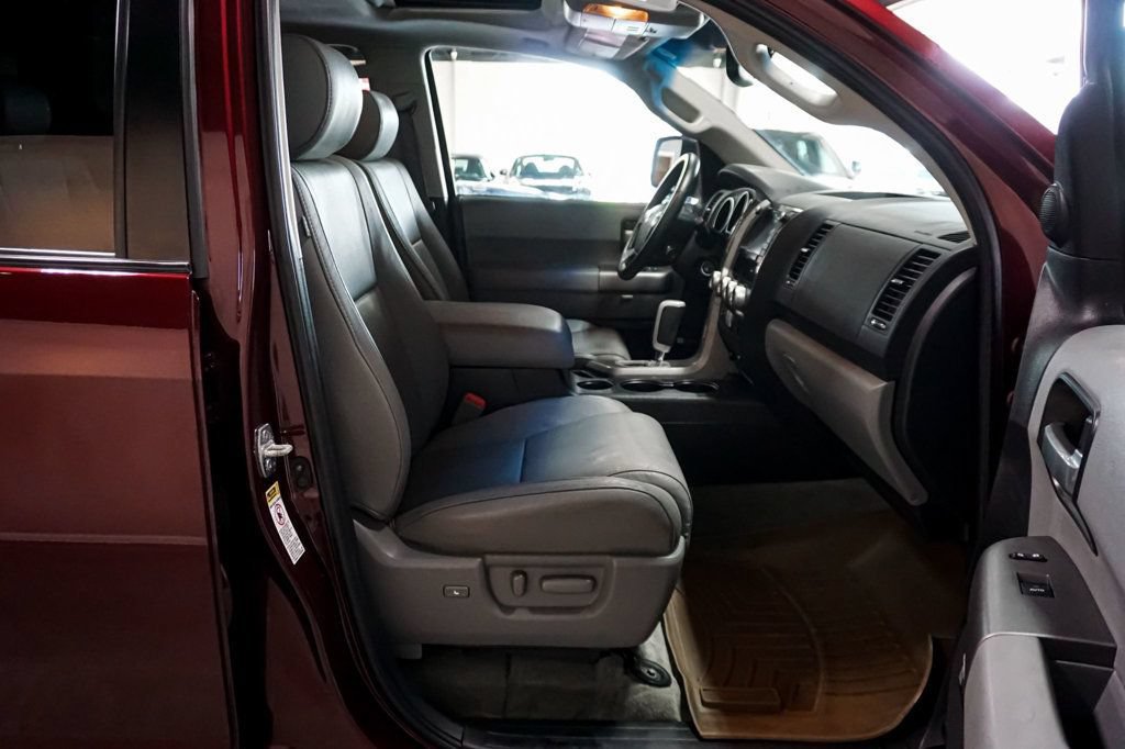 Used 2010 Toyota Sequoia Limited AWD/4WD image 46