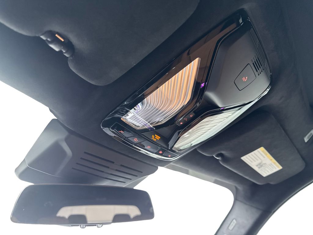 Used 2024 BMW X7 xDrive40i w/ M Sport Package image 78