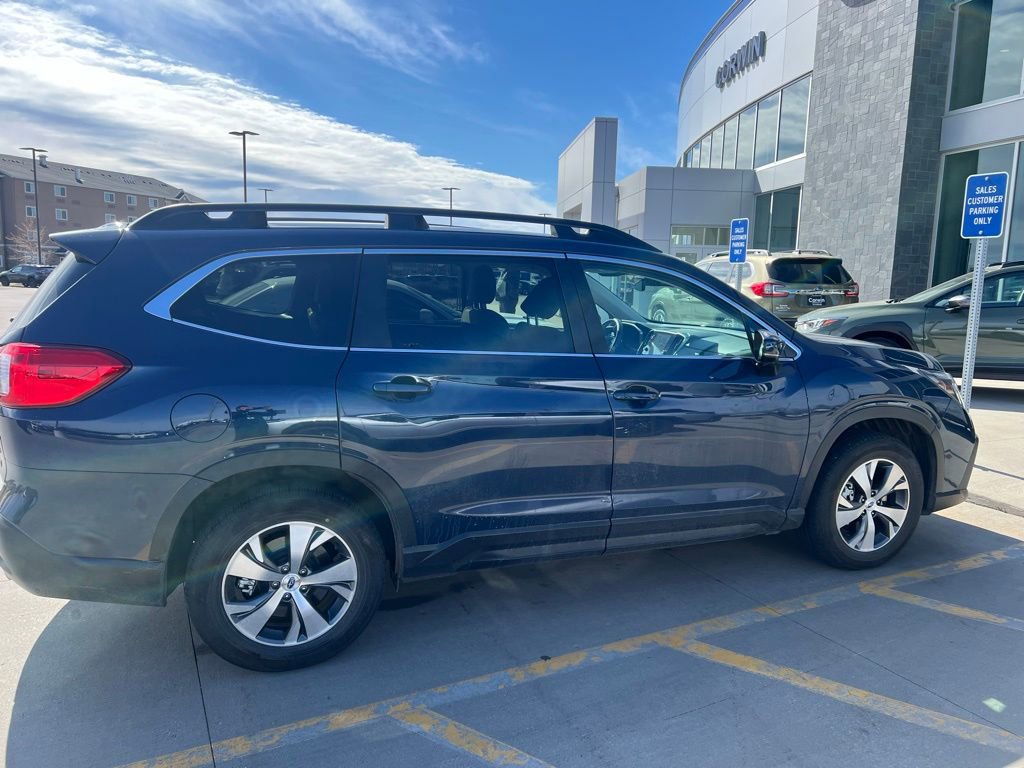 Used 2024 Subaru Ascent Premium w/ Convenience Package AWD/4WD image 9