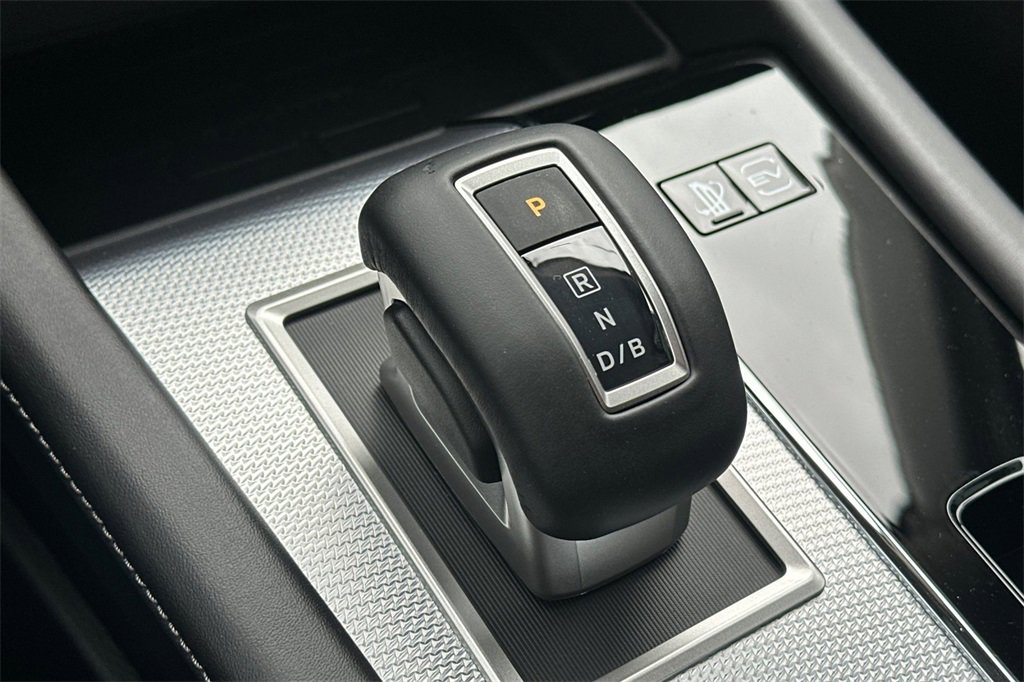 New 2025 Mitsubishi Outlander SEL image 22