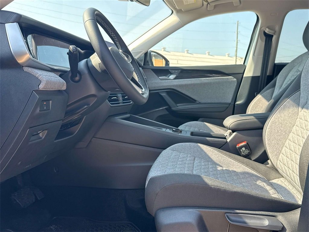 New 2025 Volkswagen Tiguan S image 11