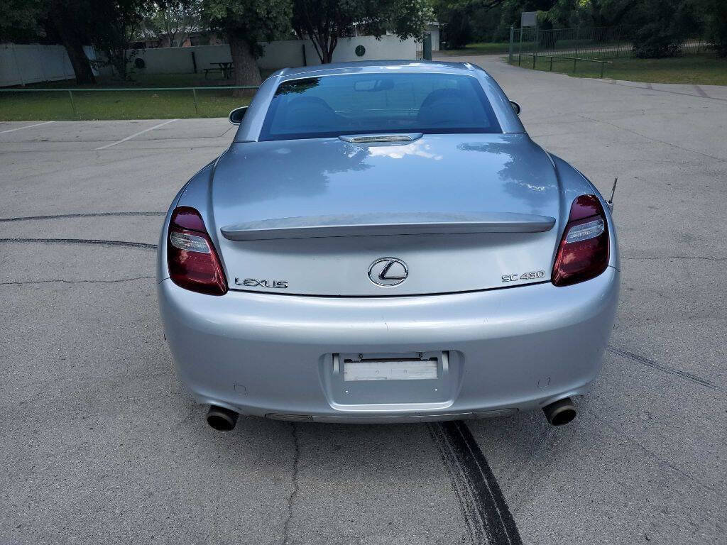 Used 2006 Lexus SC 430 Convertible RWD image 2