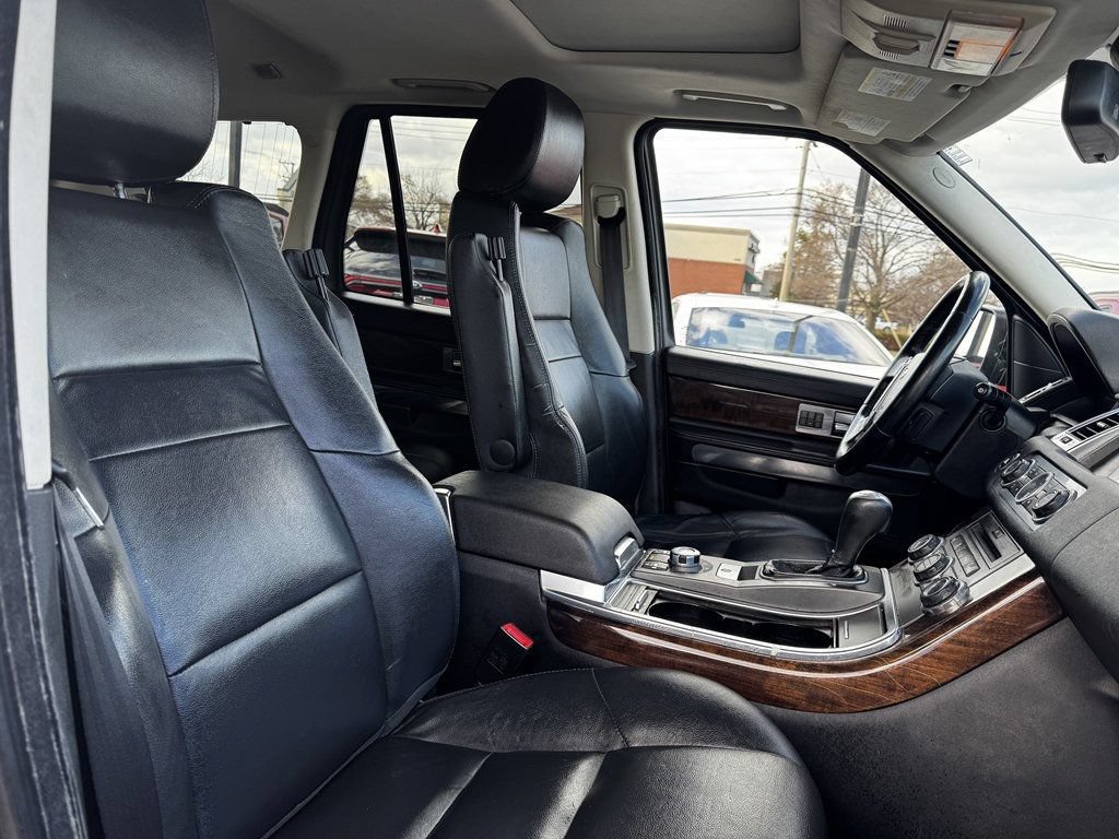 Used 2011 Land Rover Range Rover Sport HSE AWD/4WD image 22