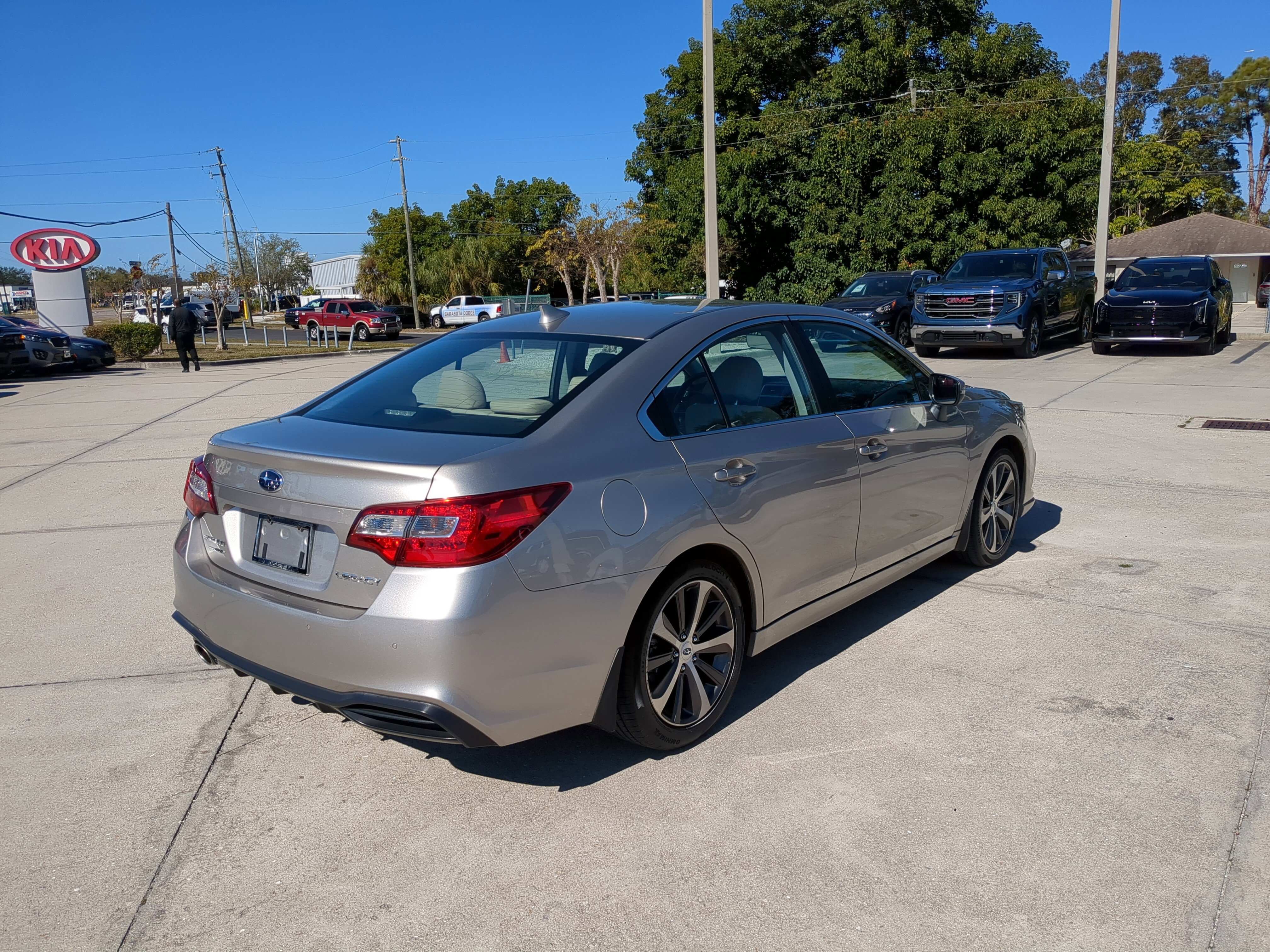 Used 2018 Subaru Legacy 2.5i Limited image 4