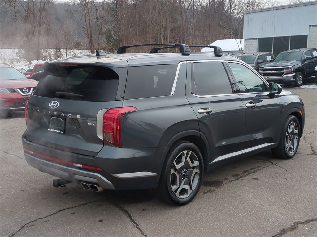 Used 2023 Hyundai Palisade SEL w/ Premium Package image 4