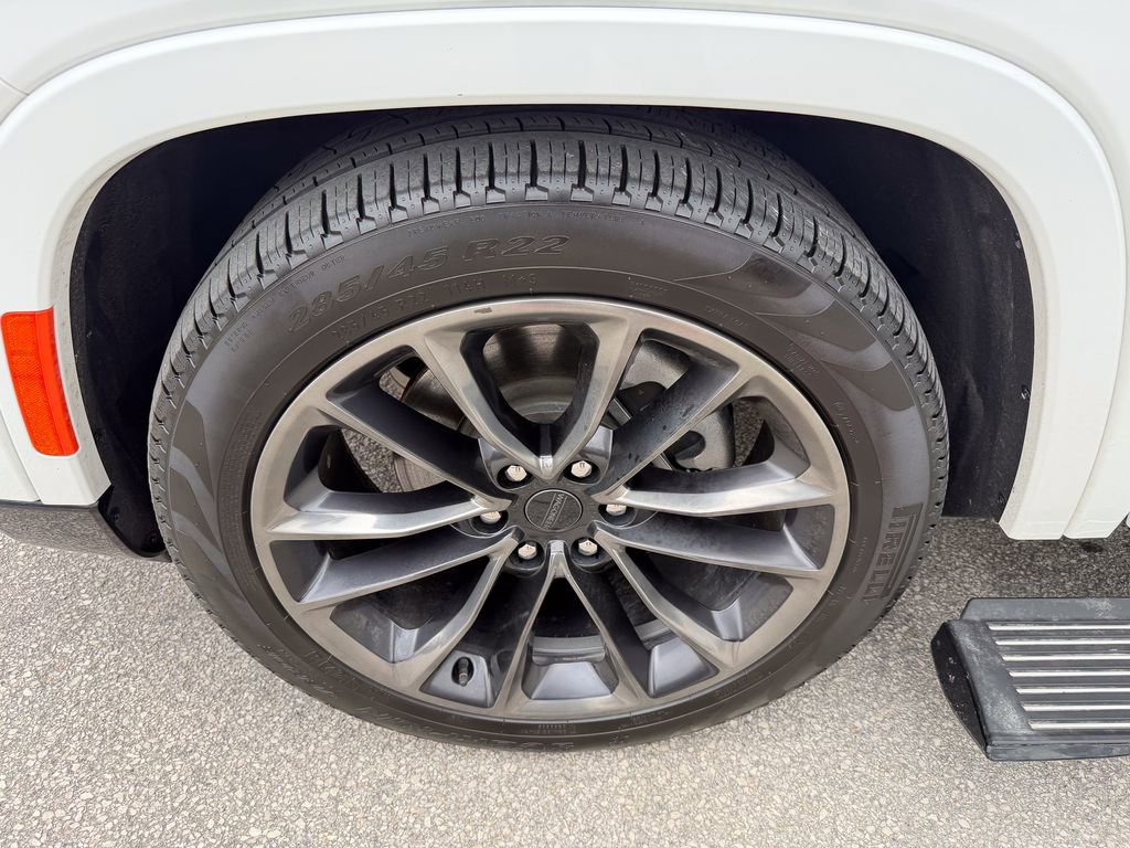 Used 2025 Jeep Grand Wagoneer L Series II Obsidian w/ Quick Order Packagew 28T image 43