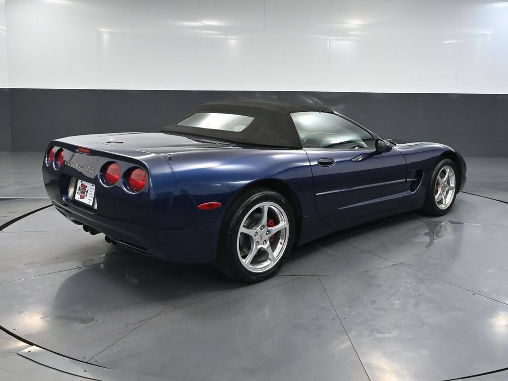 Used 2001 Chevrolet Corvette Convertible RWD image 4