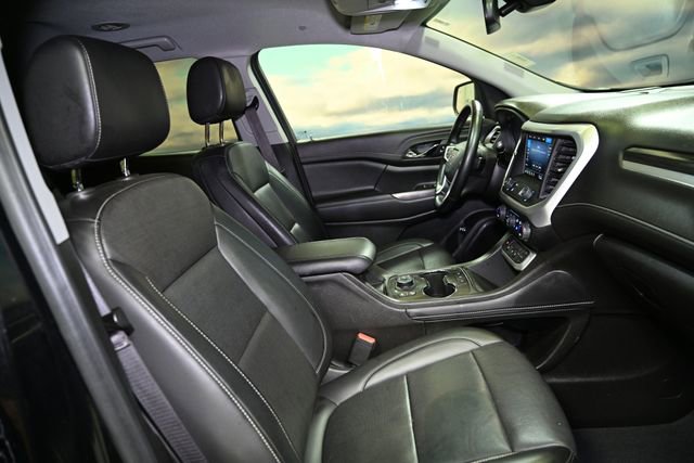 Used 2023 GMC Acadia SLT image 61