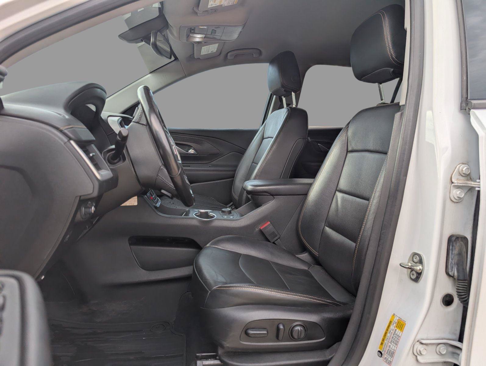 Used 2019 GMC Terrain SLT w/ Preferred Package FWD image 14