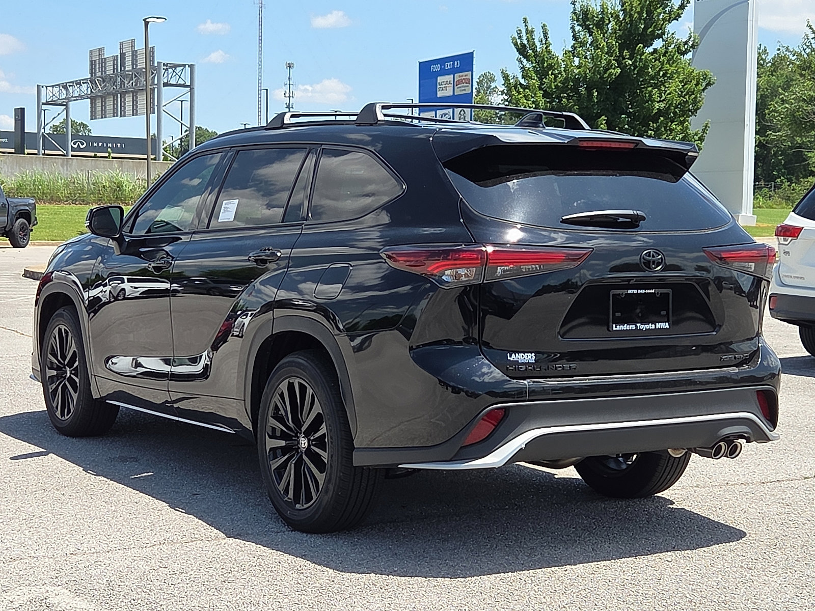 New 2026 Toyota Highlander XSE AWD/4WD image 3
