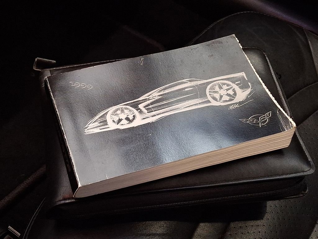 Used 1999 Chevrolet Corvette Convertible w/ Memory Pkg image 27