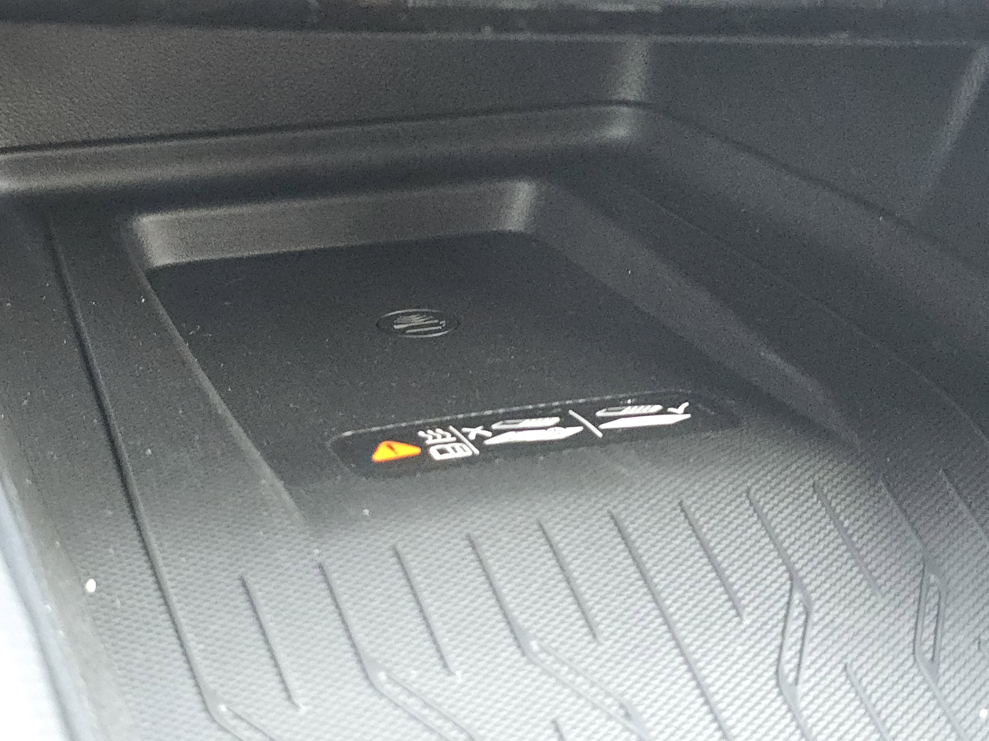 New 2026 Chevrolet Equinox EV RS image 8