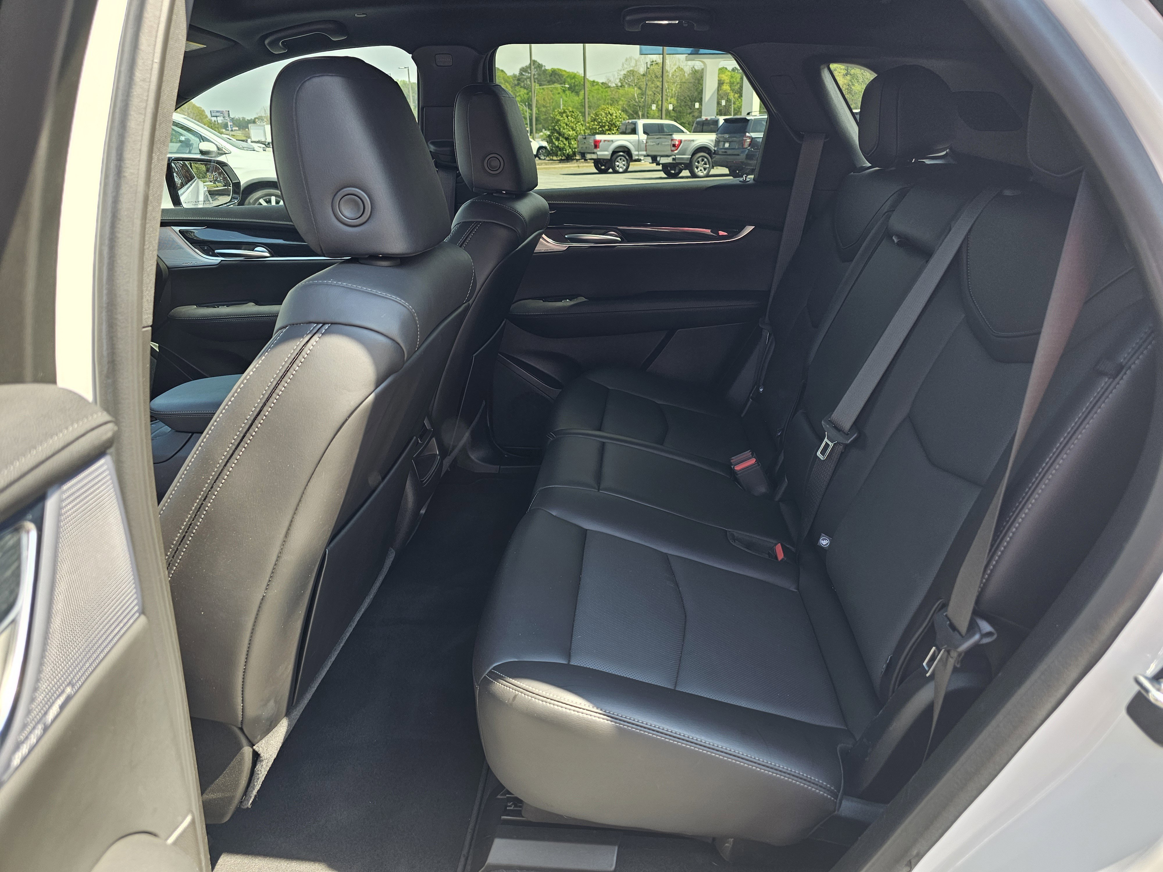 Used 2024 Cadillac XT5 Premium Luxury image 32