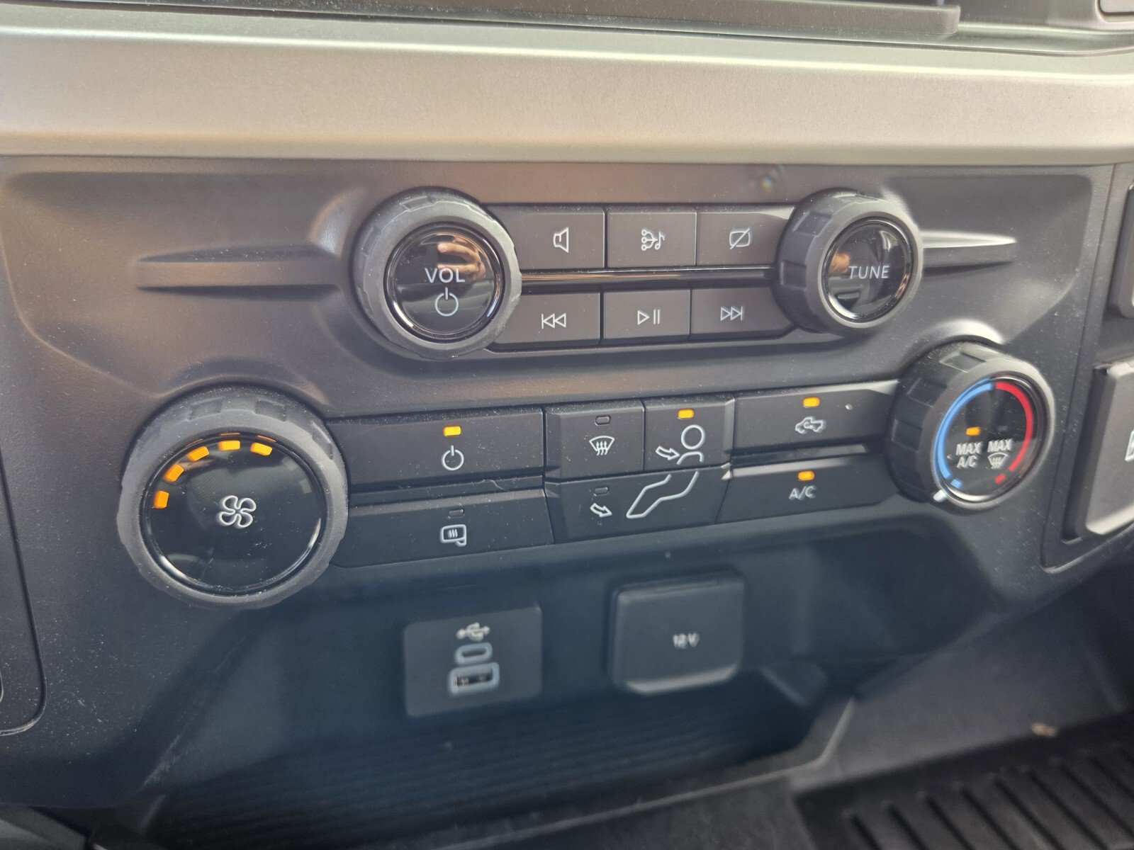 Used 2024 Ford F250 XL w/ STX Appearance Package AWD/4WD image 26