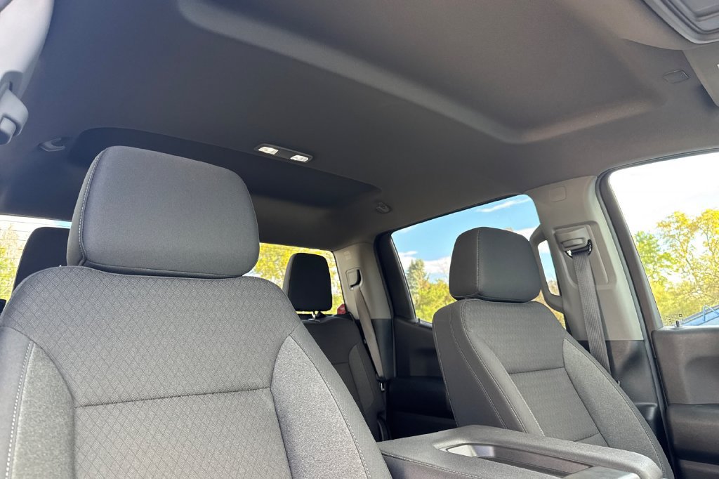 Used 2025 Chevrolet Silverado 1500 Custom Trail Boss AWD/4WD image 18