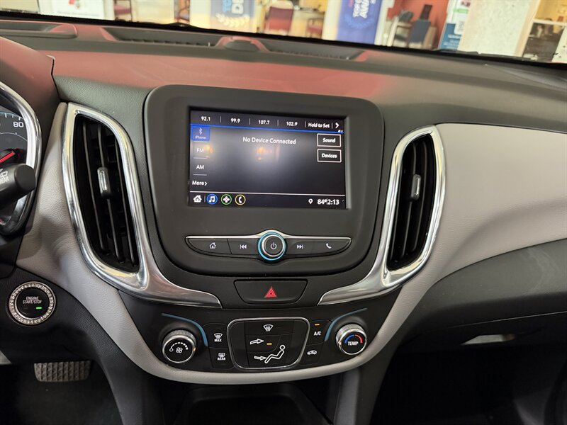Used 2020 Chevrolet Equinox LS w/ LS Convenience Package AWD/4WD image 17