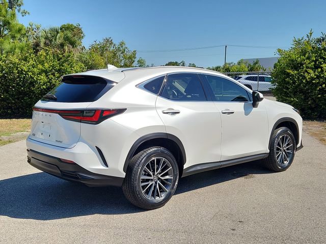 Used 2024 Lexus NX 250 FWD w/ Towing Package (2000 Lbs) image 4
