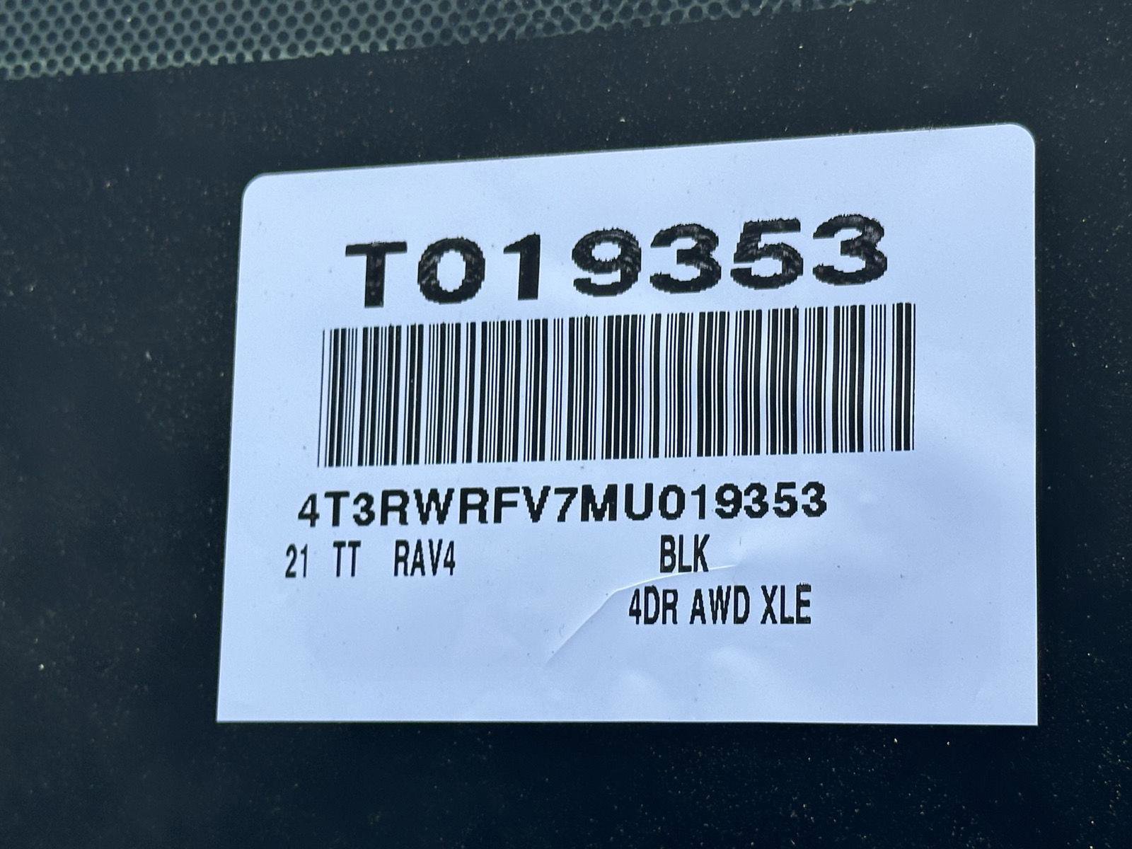 Certified 2021 Toyota RAV4 XLE w/ Convenience Package AWD/4WD image 15