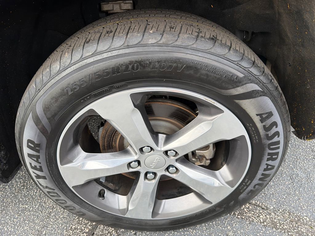 Used 2022 Jeep Grand Cherokee L Limited image 20