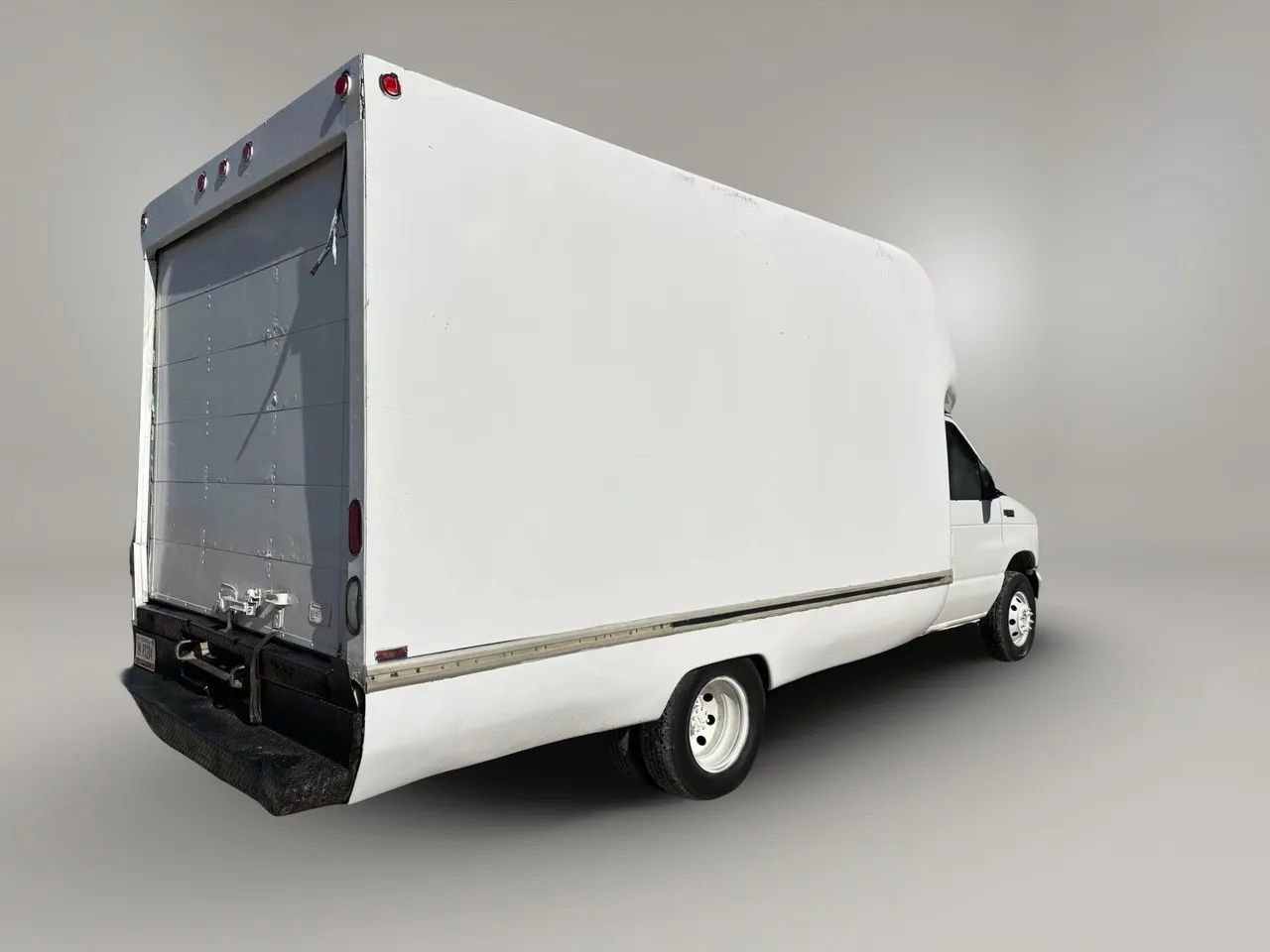 Used 2003 Ford E-350 and Econoline 350 Super Duty image 3