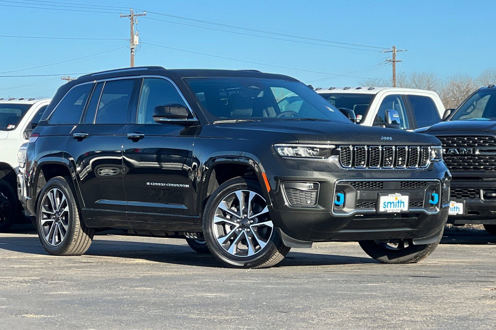 New 2024 Jeep Grand Cherokee Overland w/ Luxury Tech Group IV AWD/4WD video 2