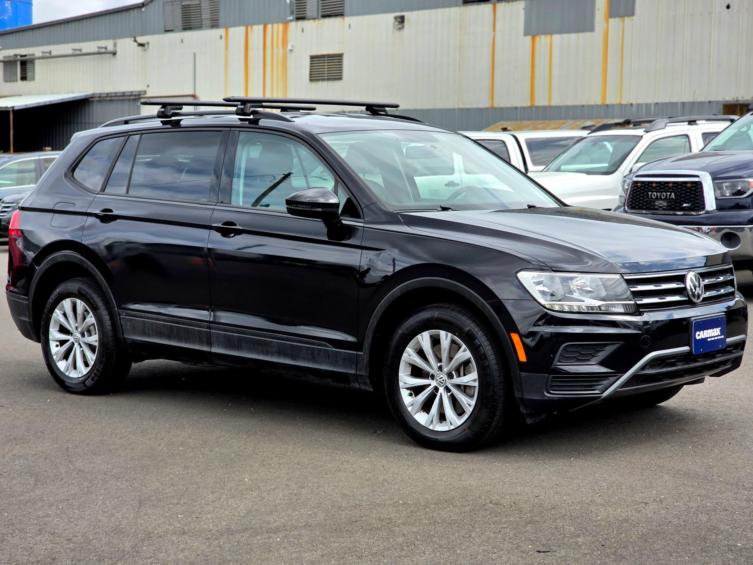 Used 2019 Volkswagen Tiguan S w/ 3rd Row Seat Package AWD/4WD image 1