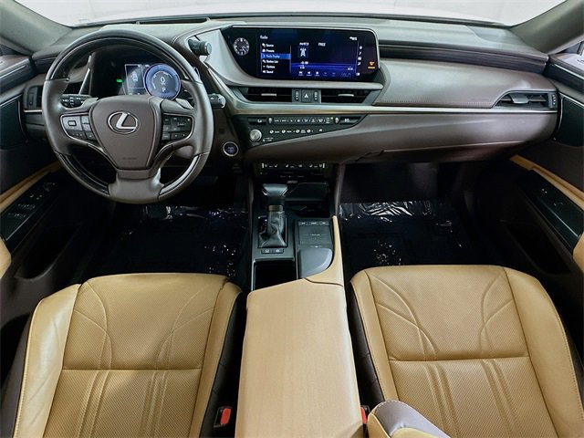 Used 2021 Lexus ES 300h Ultra Luxury image 13