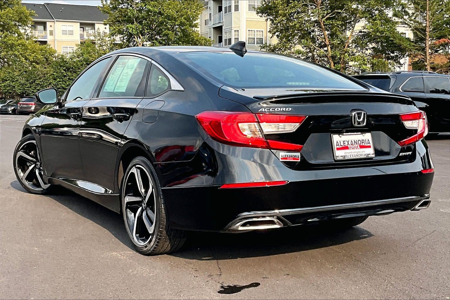 Used 2022 Honda Accord Sport image 11