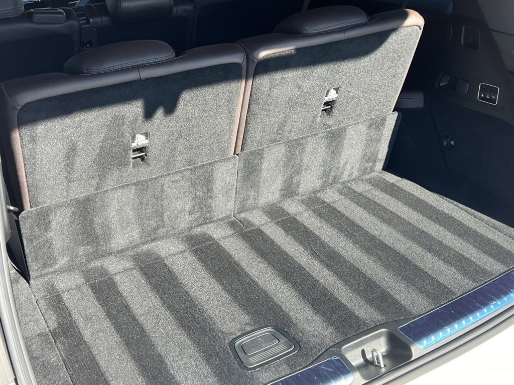 Used 2023 Mercedes-Benz GLS 450 4MATIC w/ AMG Line Exterior image 22