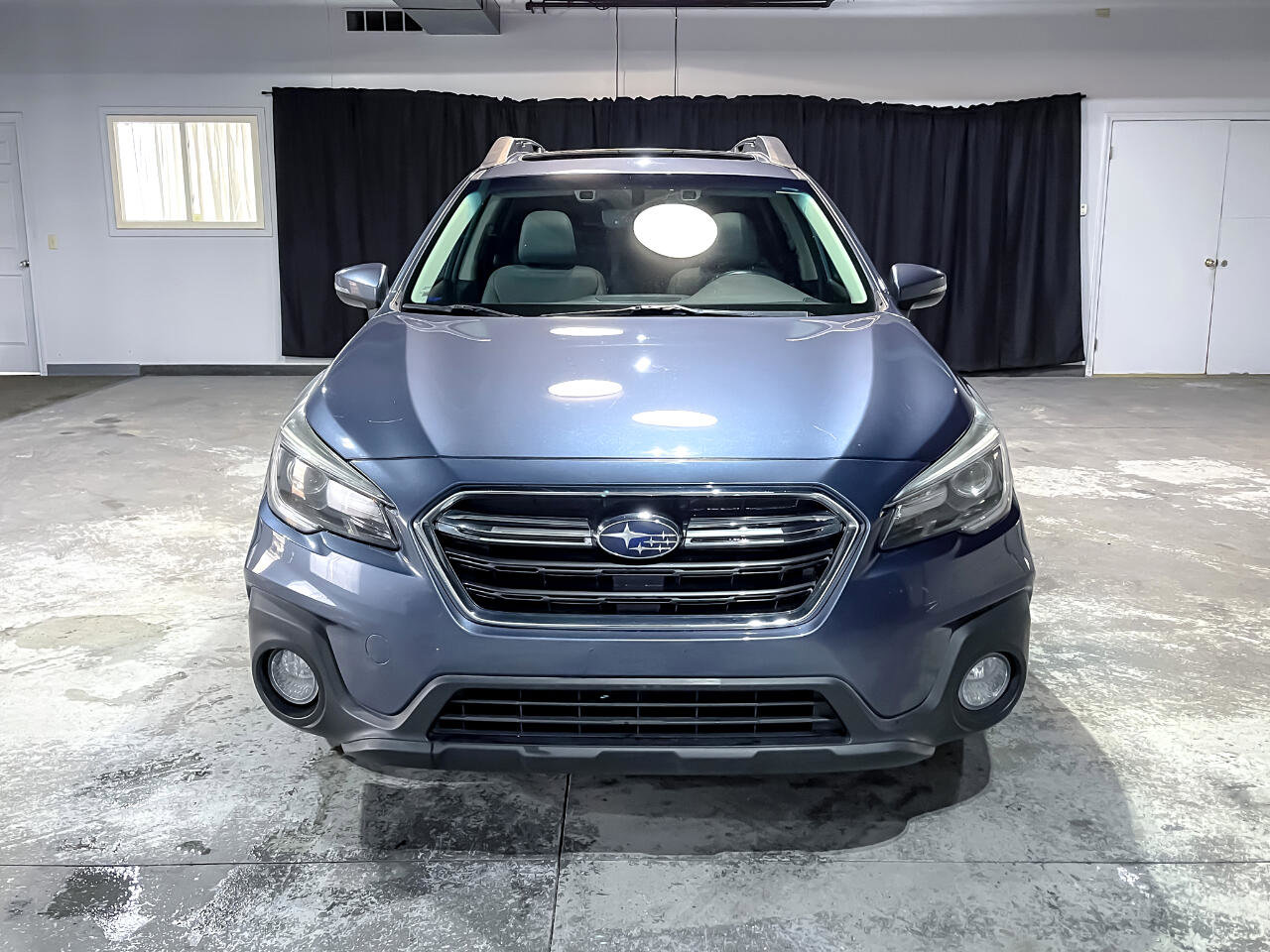 Used 2018 Subaru Outback 2.5i Limited image 3
