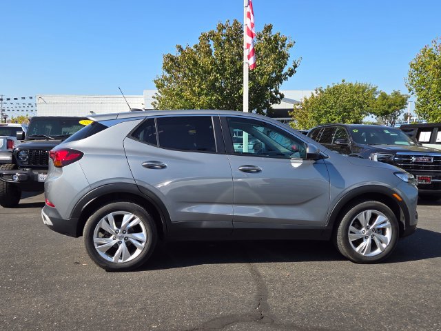 Used 2024 Buick Encore GX Preferred w/ Comfort Package AWD/4WD image 3