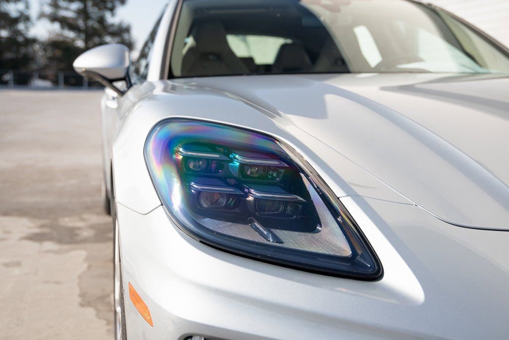 Certified 2025 Porsche Panamera image 13