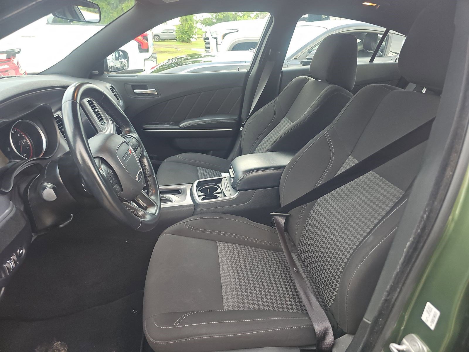 Used 2023 Dodge Charger SXT RWD image 14
