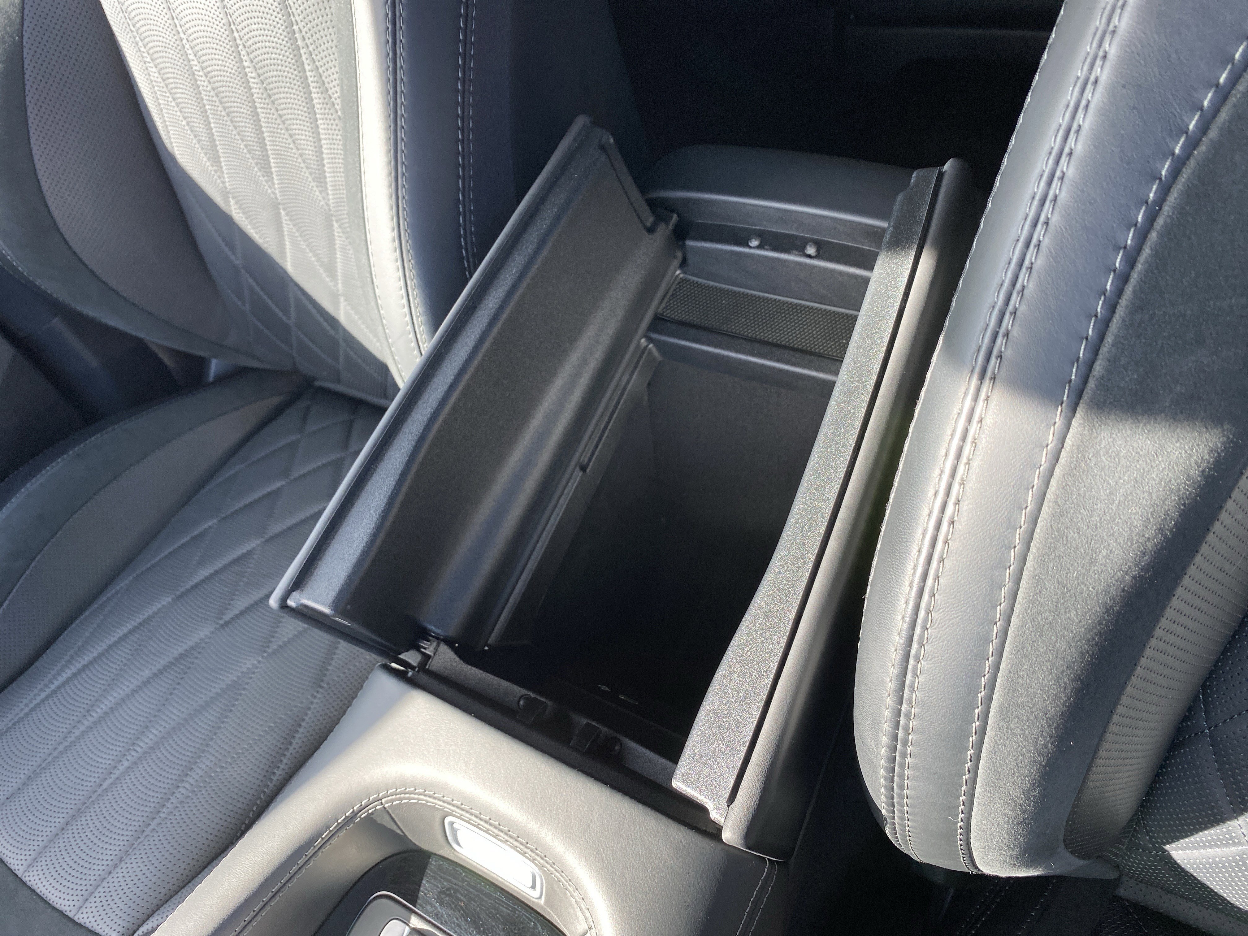 Used 2024 Mercedes-Benz GLS 63 AMG 4MATIC image 38