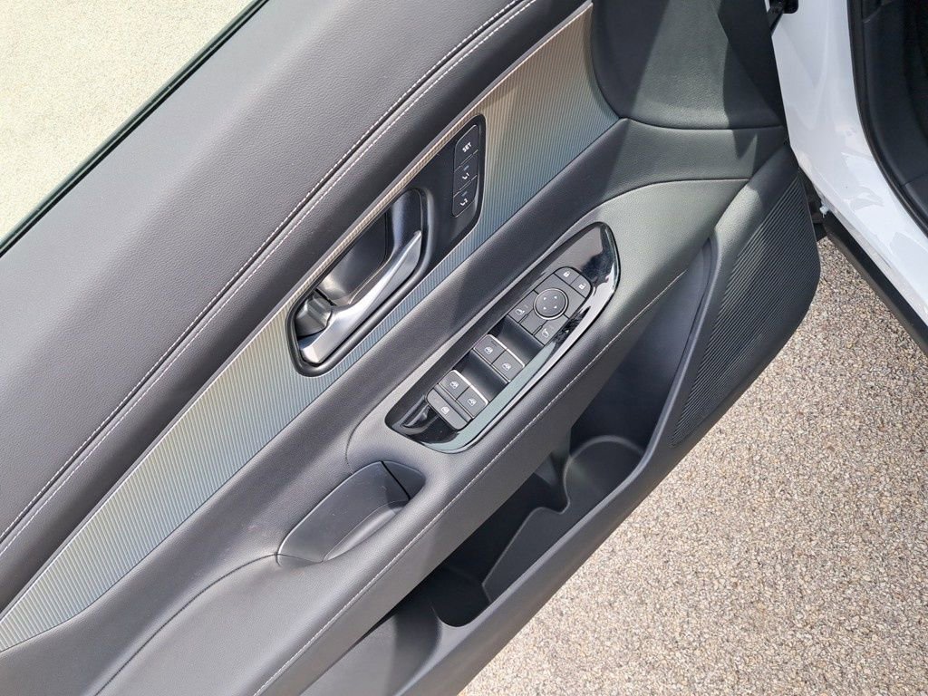 New 2025 Nissan Murano SL image 12