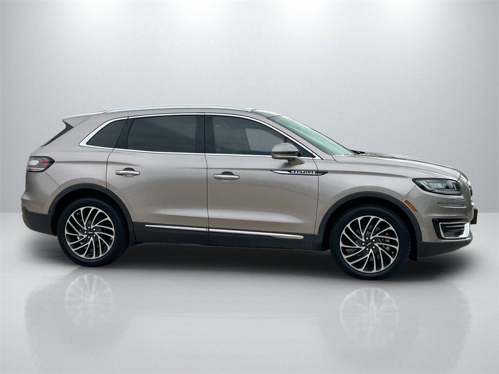 Used 2020 Lincoln Nautilus Reserve w/ Equipment Group 201A image 4