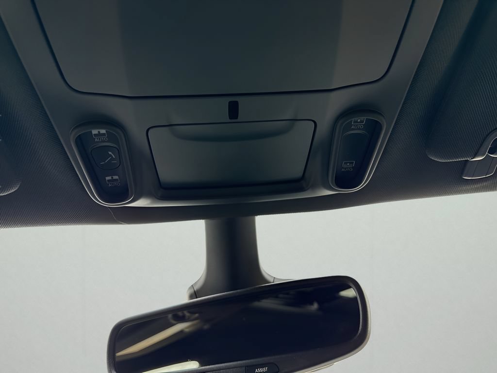 New 2026 Chrysler Pacifica Select AWD/4WD image 37
