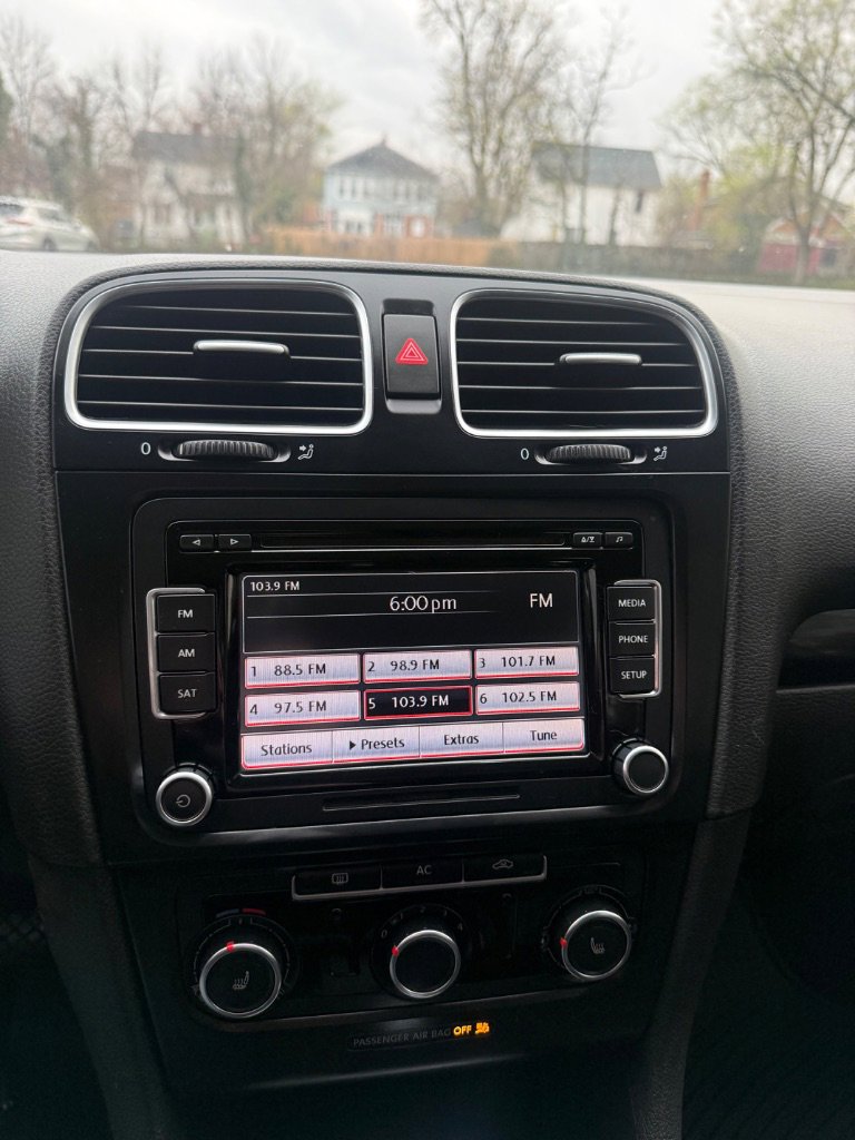 Used 2012 Volkswagen Jetta TDI image 16