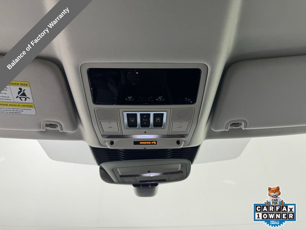 Used 2023 Land Rover Discovery S AWD/4WD image 28