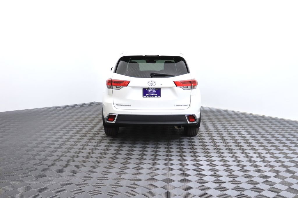 Used 2017 Toyota Highlander Limited AWD/4WD image 8