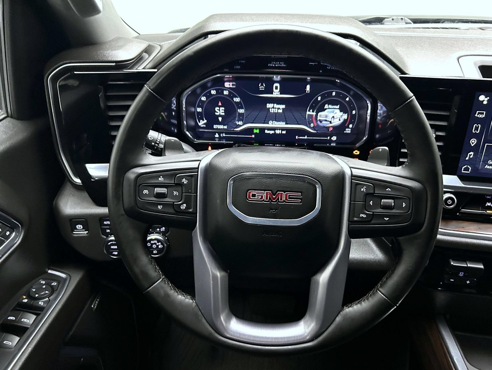 Used 2024 GMC Sierra 1500 SLT w/ SLT Premium Plus Package AWD/4WD image 12