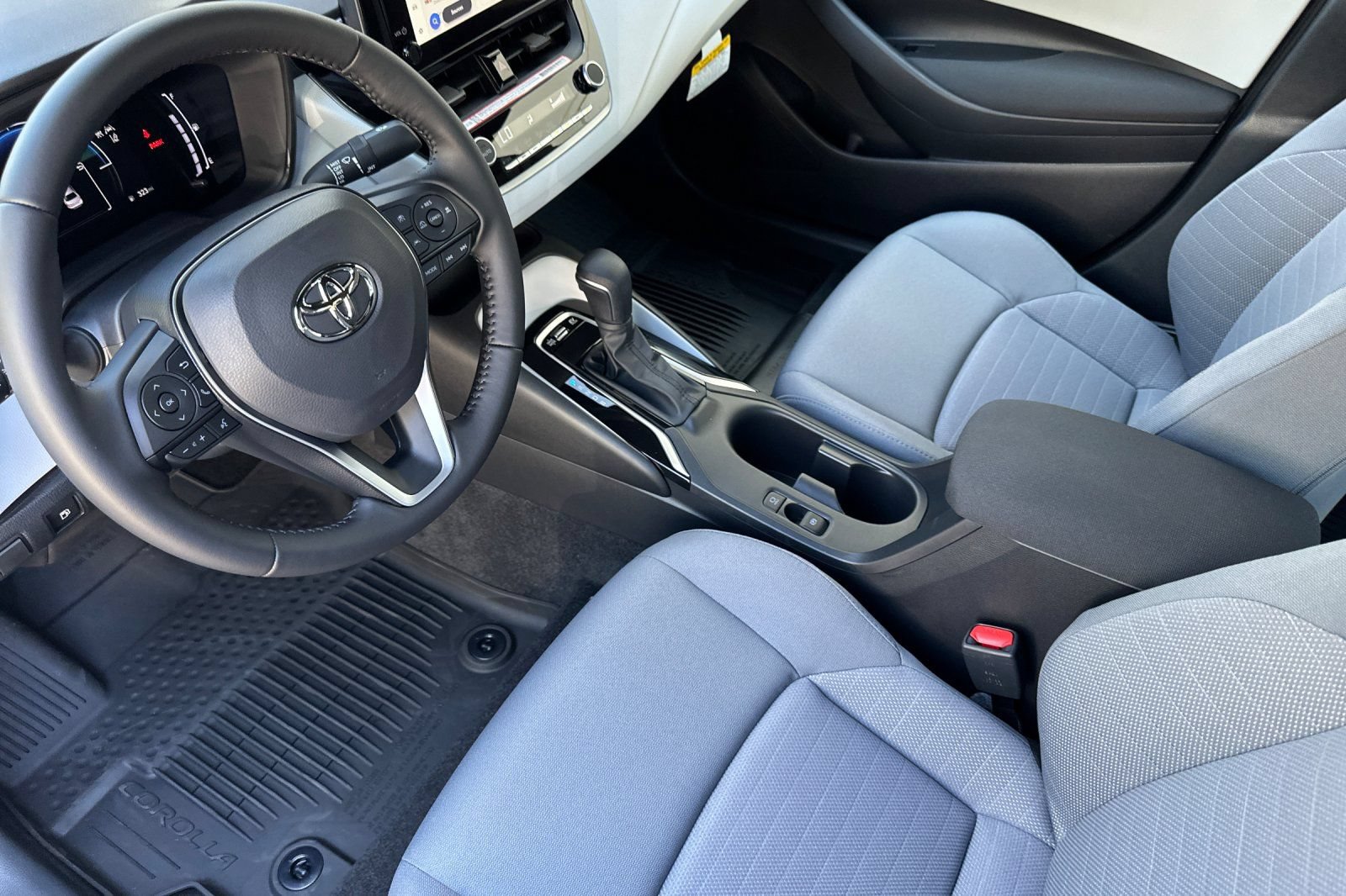 Certified 2026 Toyota Corolla SE FWD image 10