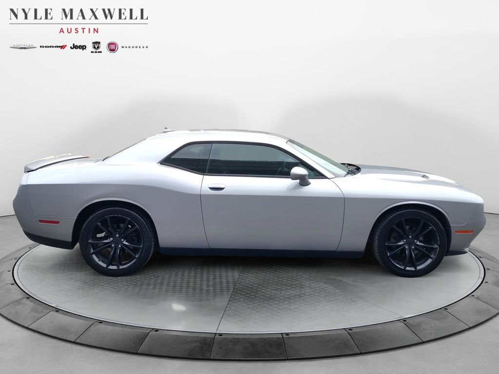 Used 2016 Dodge Challenger SXT w/ Blacktop Package image 14