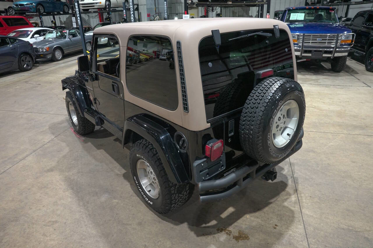 Used 2002 Jeep Wrangler Sahara AWD/4WD image 32