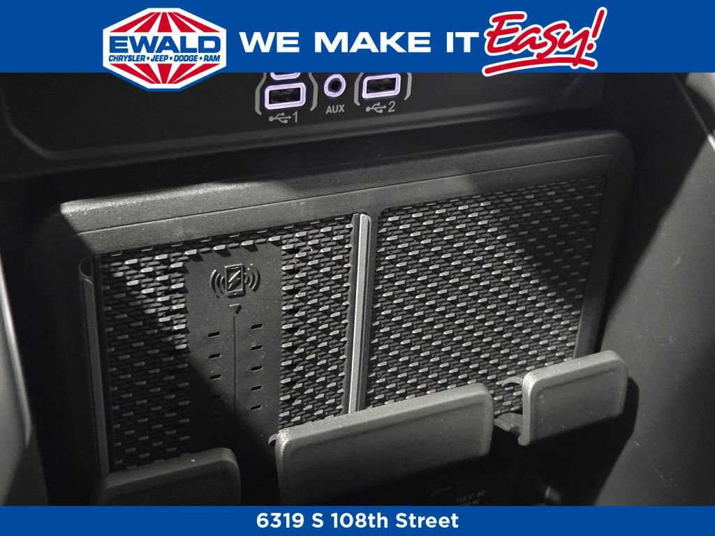 New 2026 RAM 1500 4x4 Crew Cab image 27