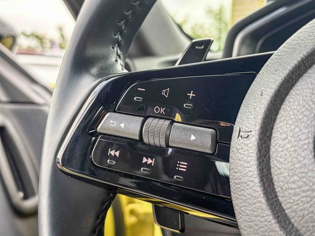 Used 2023 Nissan Z w/ Floor Mat Package (L93) RWD image 21