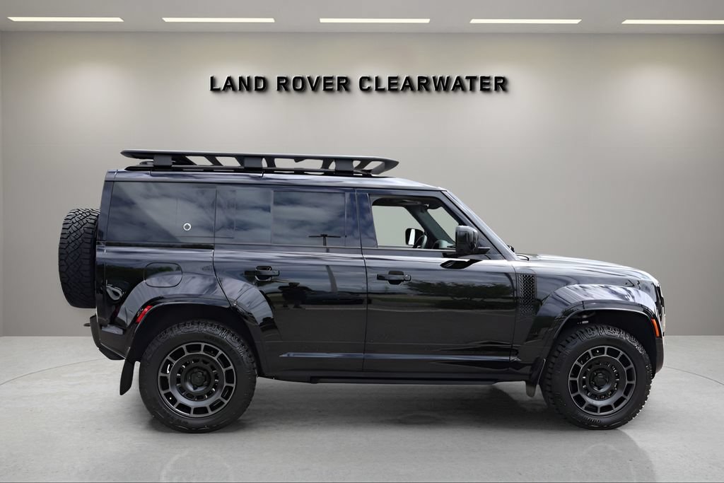 New 2026 Land Rover Defender 110 OCTA AWD/4WD image 6