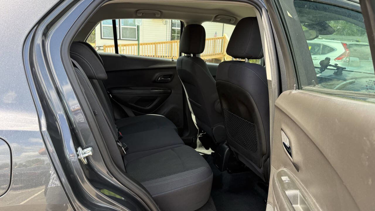 Used 2016 Chevrolet Trax LS image 16