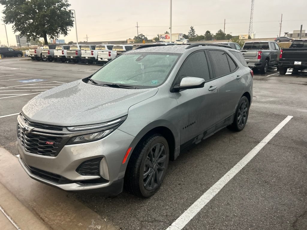 Used 2023 Chevrolet Equinox RS w/ LPO, Floor Liner Package AWD/4WD image 3