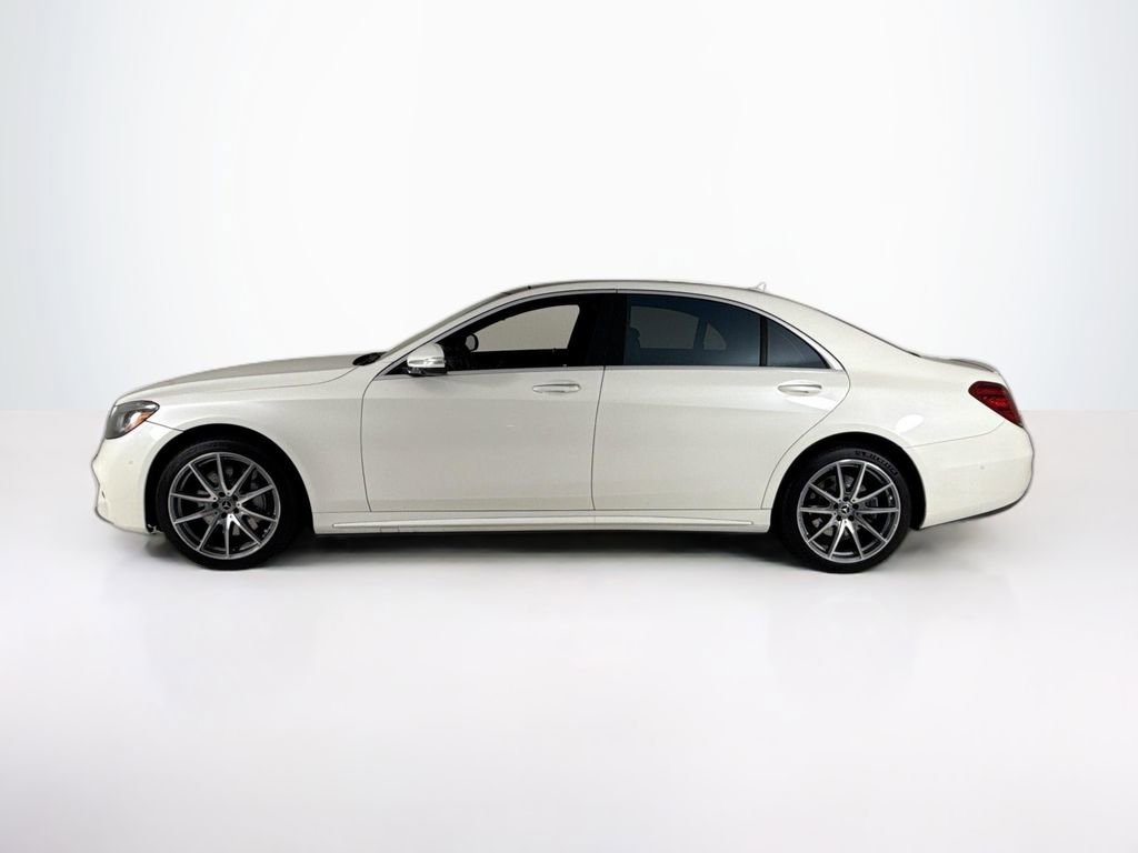 Used 2020 Mercedes-Benz S 560 Sedan image 2